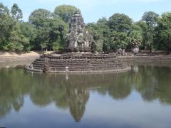 : Escaping the heat at Neak Pean